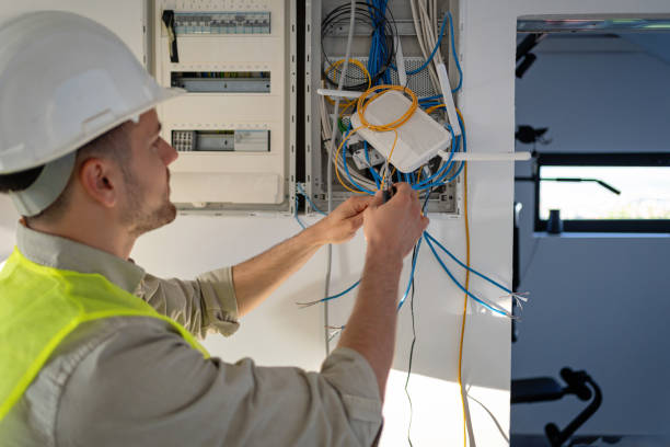 Best Affordable Emergency Electrician  in Wauconda, IL
